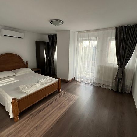 Cazare Vila Maria Appartement Curtea de Argeş Buitenkant foto